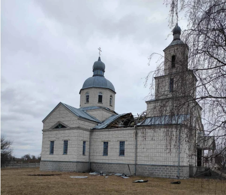 В результате обстрелов пострадал храм в селе Бобрик Бориспольской епархии УПЦ МП - фото 88649