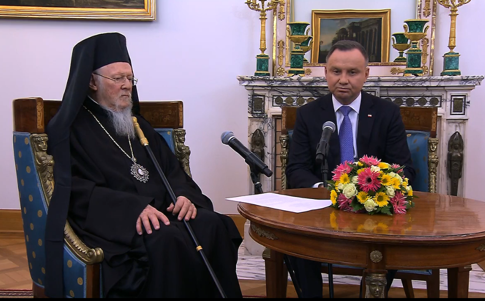 Вселенский Патриарх Варфоломей встретился с президентом Польши Анджеем Дудой - фото 90164