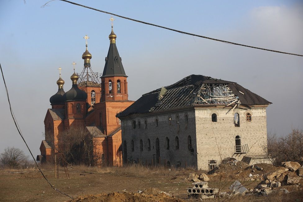 St Michael's Cathedral in Mariupol has suffered heavy damage - фото 90766