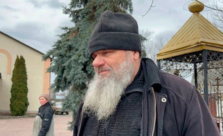OCU priest from Borodyanka said he was sold out to rushists by a priest of the UOC-MP - фото 93069