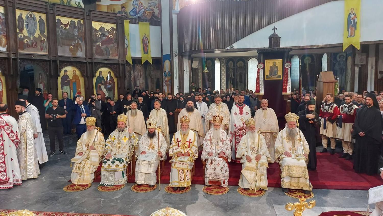 Патриарх Сербский Порфирий признал автокефалию Церкви Македонии - фото 93744