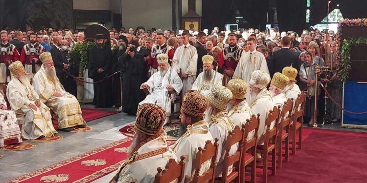 Патріарх Сербський Порфирій визнав автокефалію Церкви Македонії - фото 93745