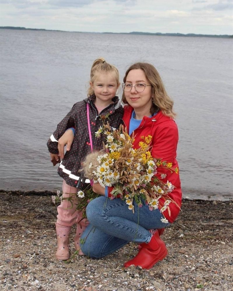 Ірина Шевченко разом з дочкою - фото 96486