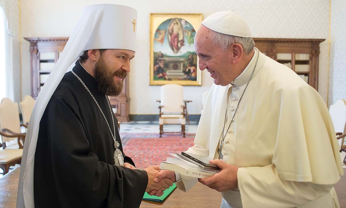 Митрополит Іларіон і Папа Франциск - фото 96589