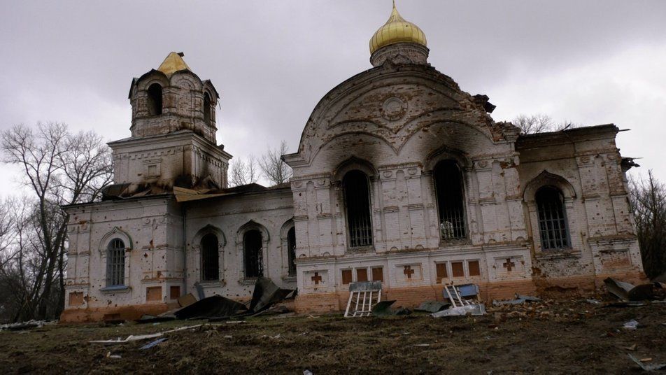 Громада розбитого росіянами храму на Чернігівщині перейшла в ПЦУ - фото 96953