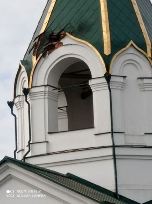 В Бахмуте от обстрела пострадал Николаевский храм - фото 99867