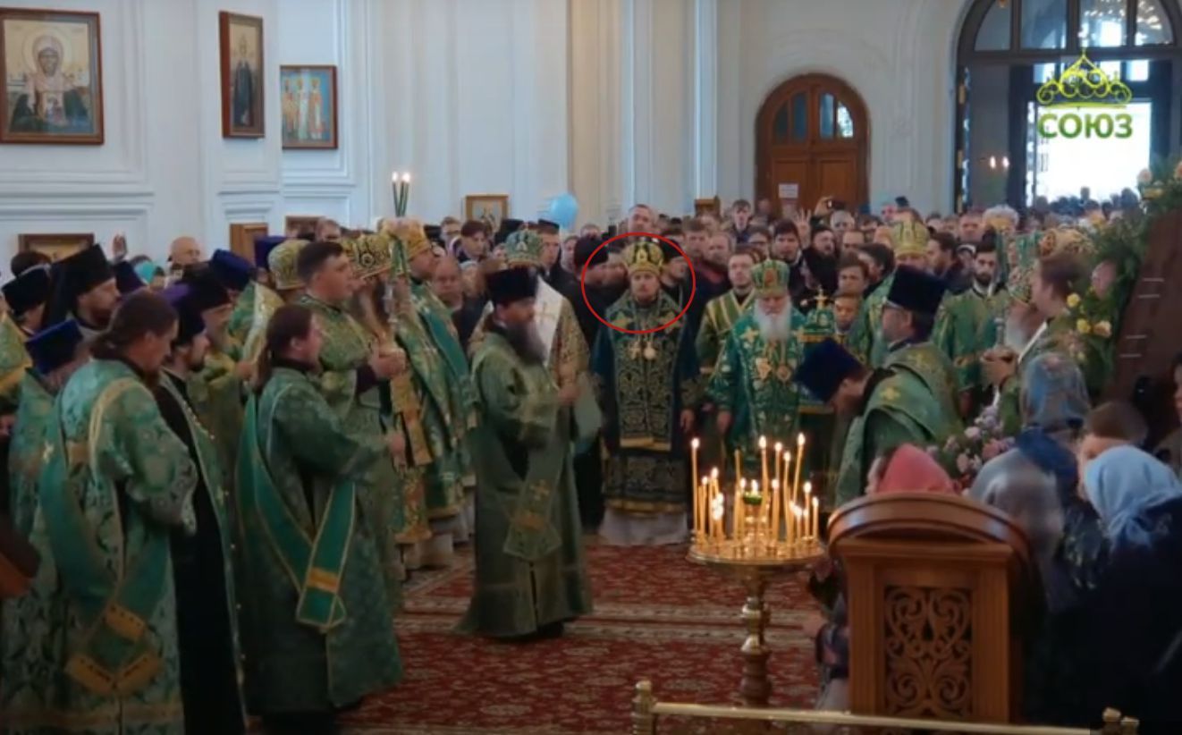 Митрополит Роменский и Буринский УПЦ МП поехал в Россию молиться о мобилизации - фото 100512