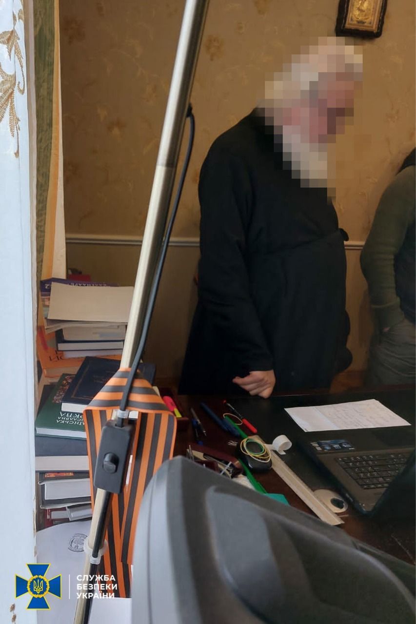 В СБУ официально подтвердили, что в Кировоградской и Александрийской епархиях УПЦ МП прошли обыски - фото 101812