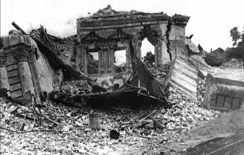 Руїни собору Михайлівського Золотоверхого монастиря після підриву 14 серпня 1937 року  - фото 102131