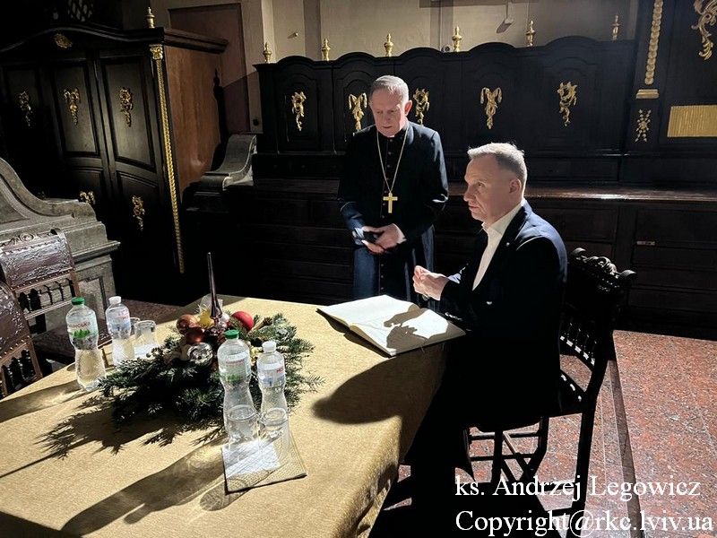 Президент Польщі відвідав катедральний собор РКЦ у Львові - фото 106693