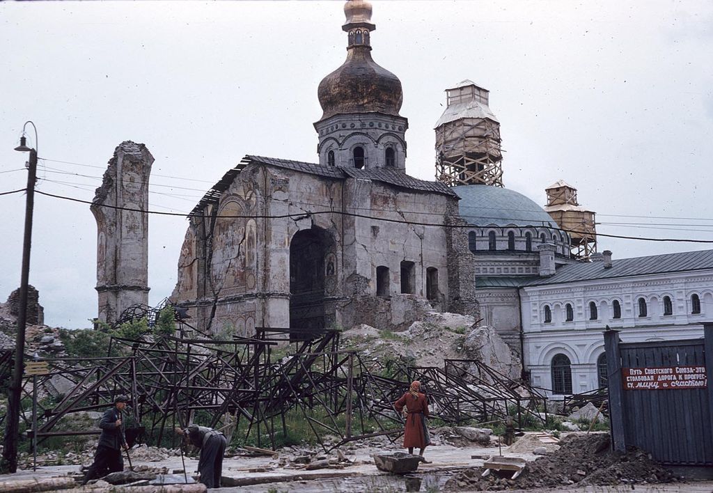 У радянський час пам'ятка виглядала досить занедбаною - фото 107205