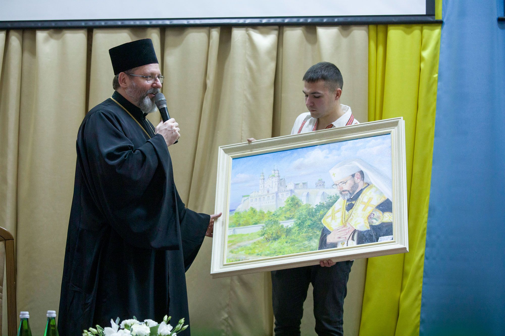 Глава УГКЦ отримав символічний подарунок, пов'язаний з Почаївською лаврою - фото 108096