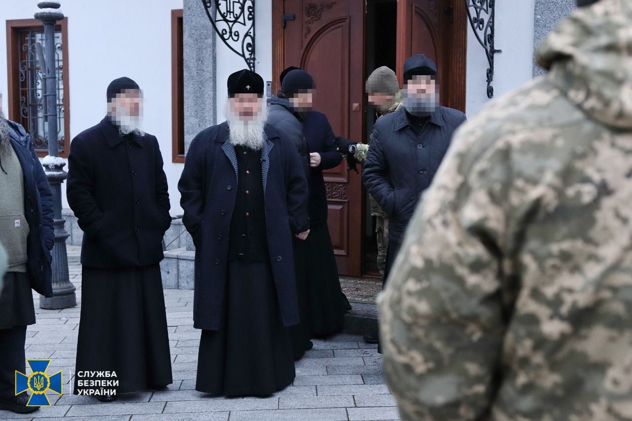 Слідчі дії проводять не лише СБУ в російських церквах в Україні, але й їхні колеги в Європі. - фото 108198