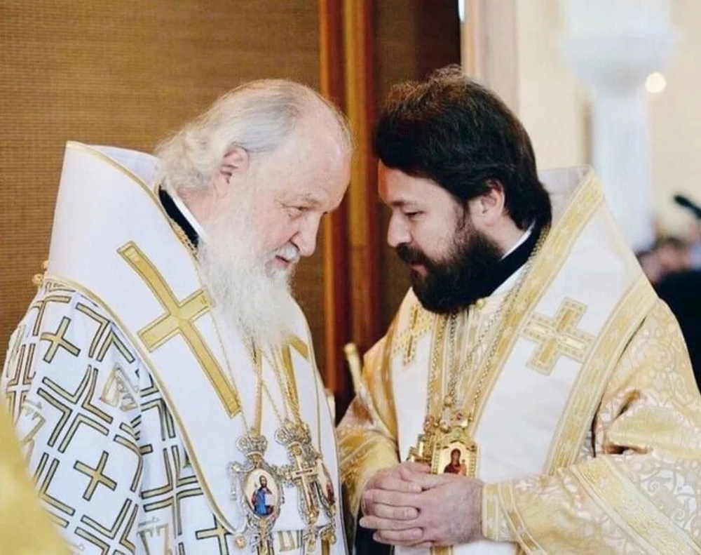 Патріарх Кіріл і митрополит Іларіон, який зараз очолює РПЦ в Угорщині. - фото 108207