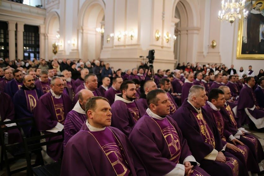 У Всеукраїнському санктуарію римо-католики молилися за перемогу України - фото 109428