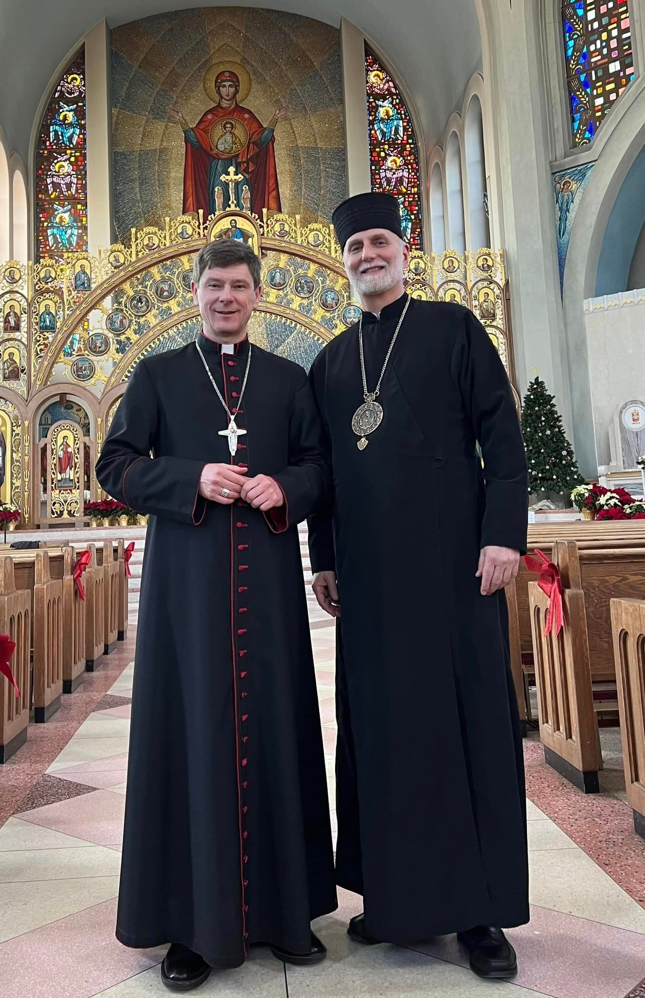 З владикою-митрополитом Борисом Ґудзяком у катедрі Непорочного Зачаття у Філадельфії - фото 109887