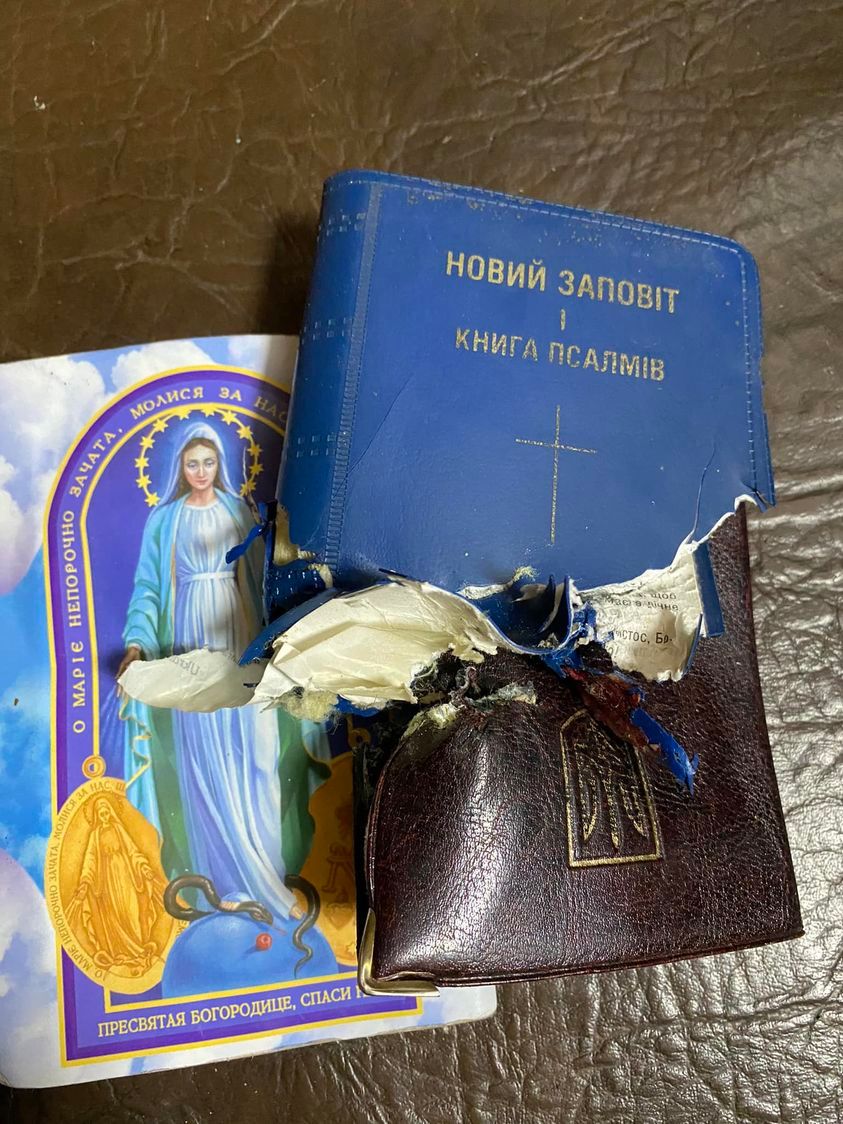 Бог и Священное Писание спасли защитника Украины - фото 111803