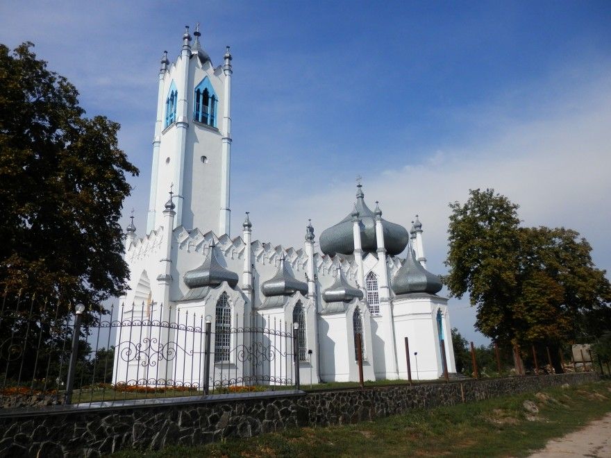 Черкаські прокурори стали на захист церков, торгових рядів і корчми - фото 113401
