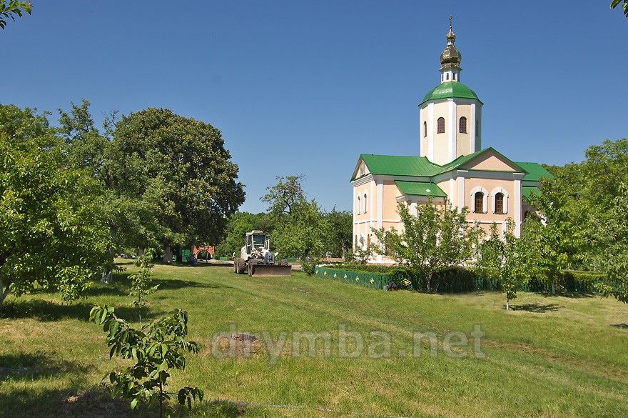 Черкаські прокурори стали на захист церков, торгових рядів і корчми - фото 113402