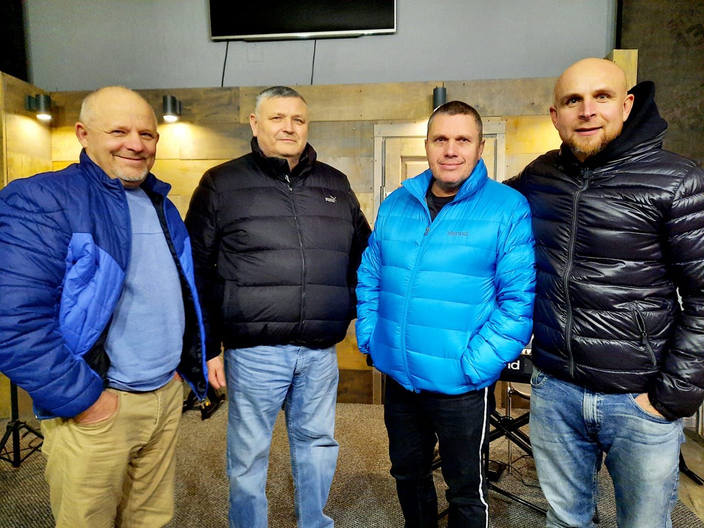 З друзями з Луганщини - зустріч у Львові, березень 2021 року. Елісей Пронін крайній справа - фото 114083