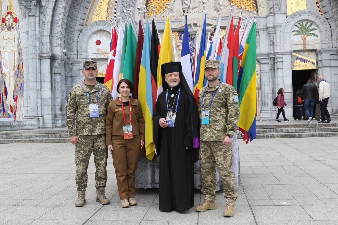 На Міжнародному військовому паломництві у Люрді молилися українською мовою - фото 114400