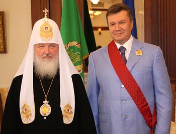 Patriarch Kirill and Viktor Yanukovych - фото 118434