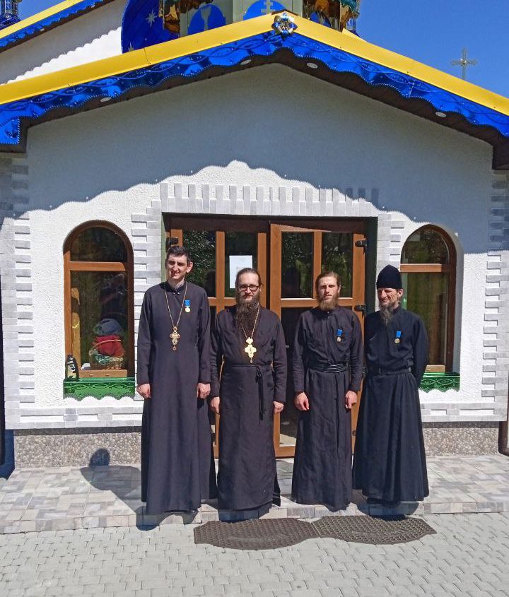 'Нова унія': на Прикарпатті монастир ПЦУ категорично відмовився переходити на новий календар - фото 119390