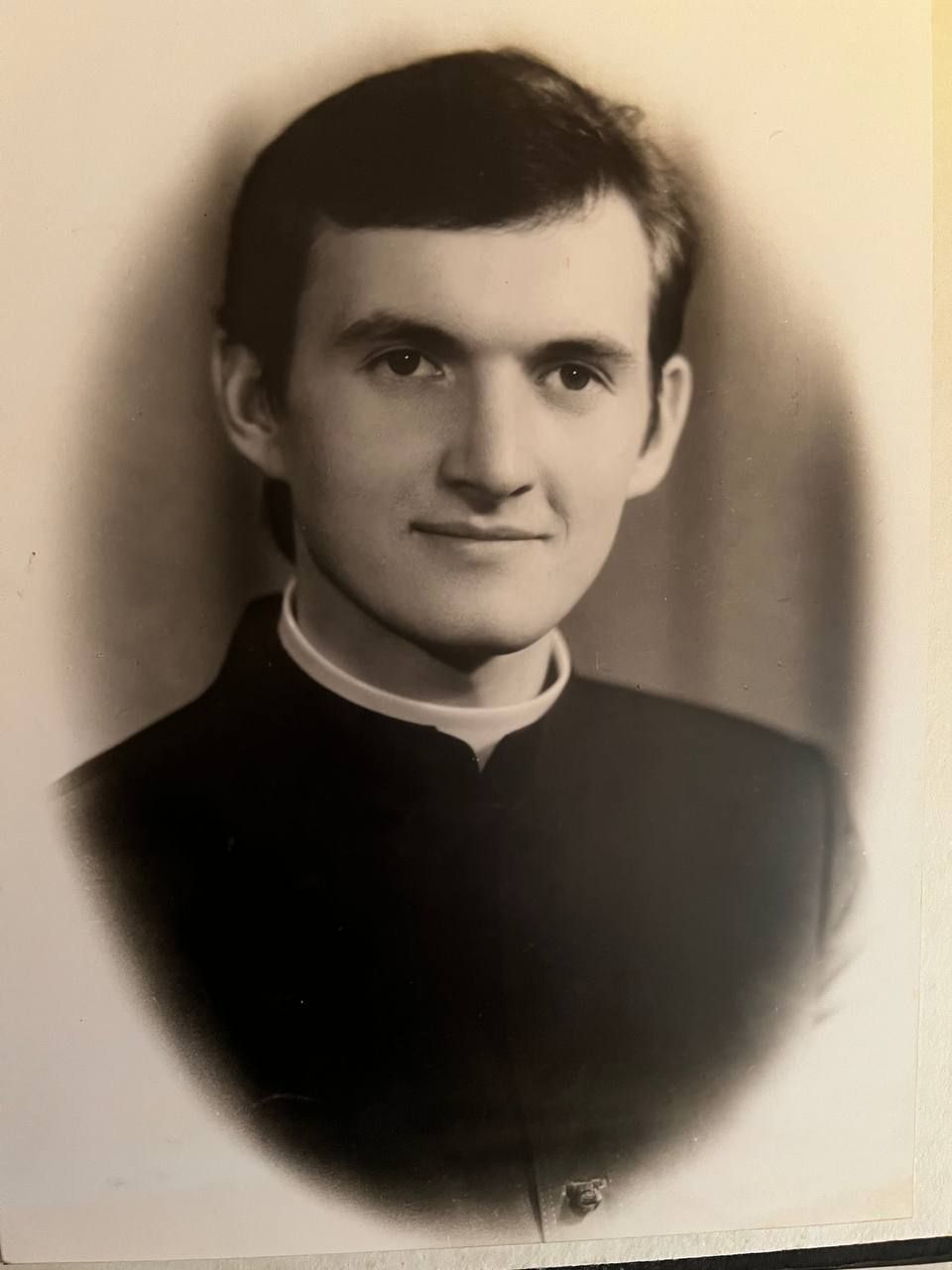 1996 р., закінчення навчання в Івано-Франківському катехитично-теологічному духовному інституті