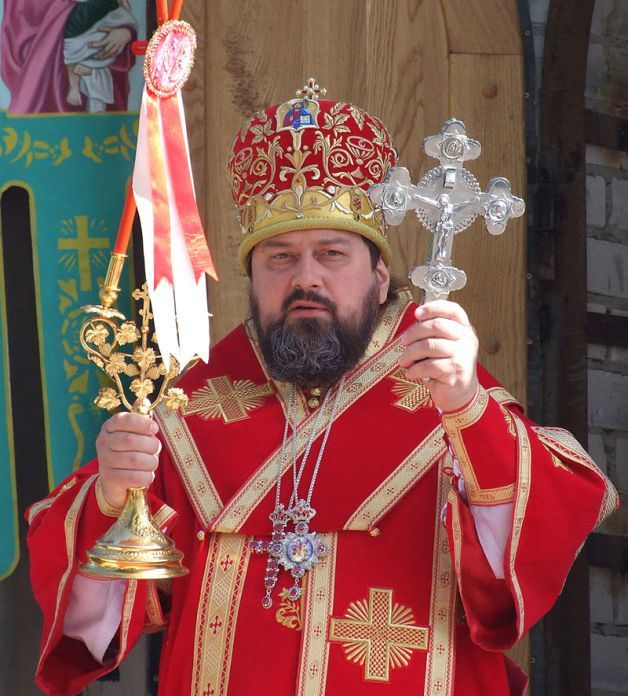 Митрополит Іоанн (Ігор Степанович Сіопко) виїхав з окупованої території разом зі своїм помічником - фото 120692