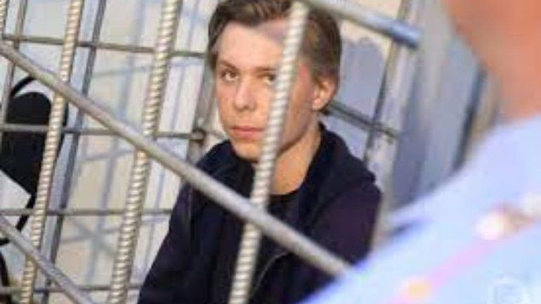 Кадиров опублікував відео, на якому його син б'є ув'язненого, звинуваченого у спаленні Корану - фото 121791