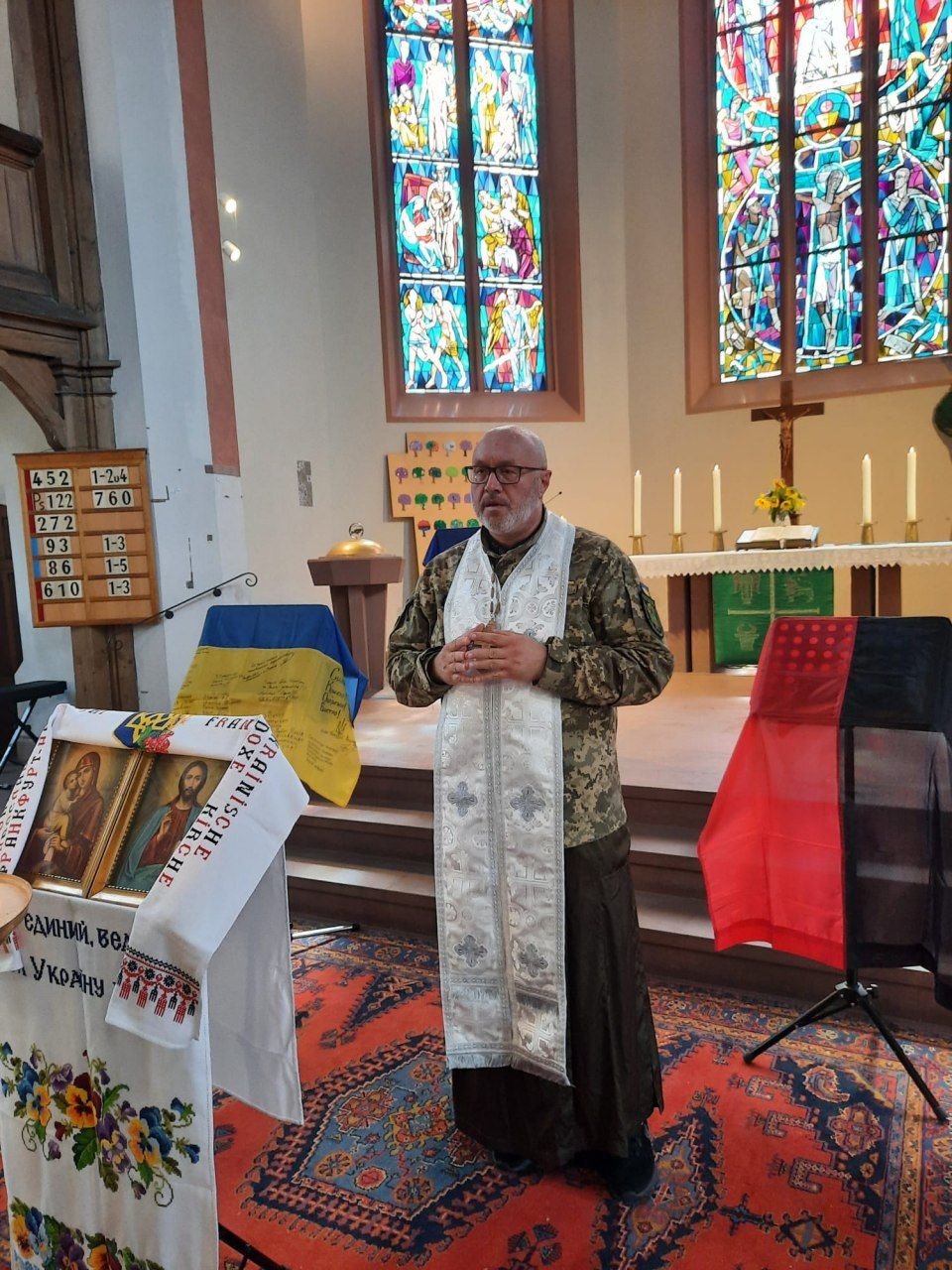 Священник ПЦУ в Німеччині о. Петро Боканов - фото 122968