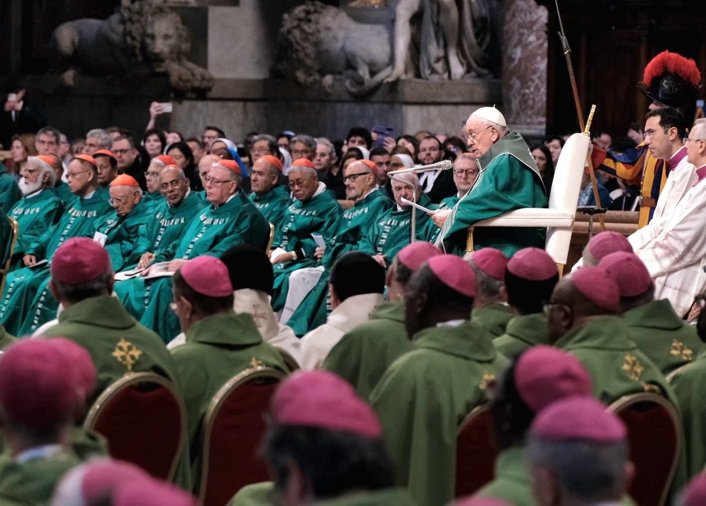 У Ватикані завершилася перша сесія XVI Асамблеї Папського Синоду - фото 123874