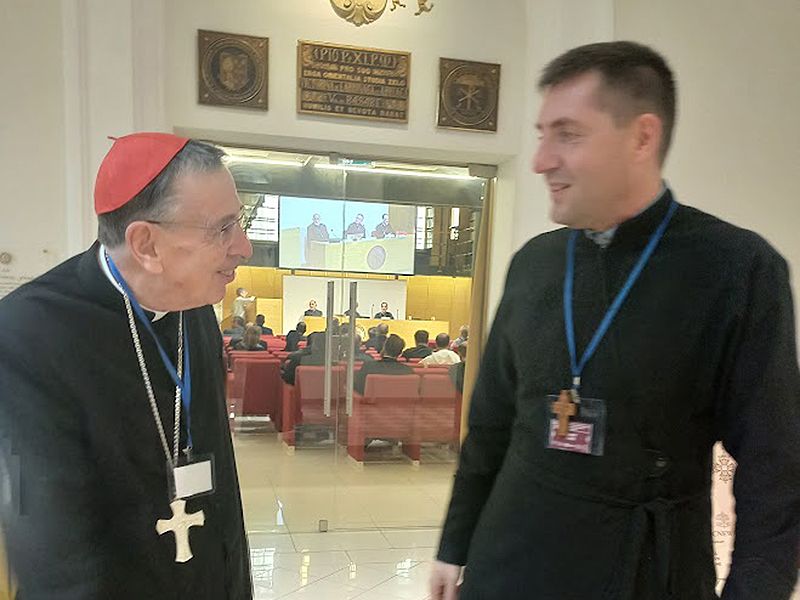 Директор ІЕС о.Роман Фігас разом з кардиналом Куртом Кохом - фото 125133