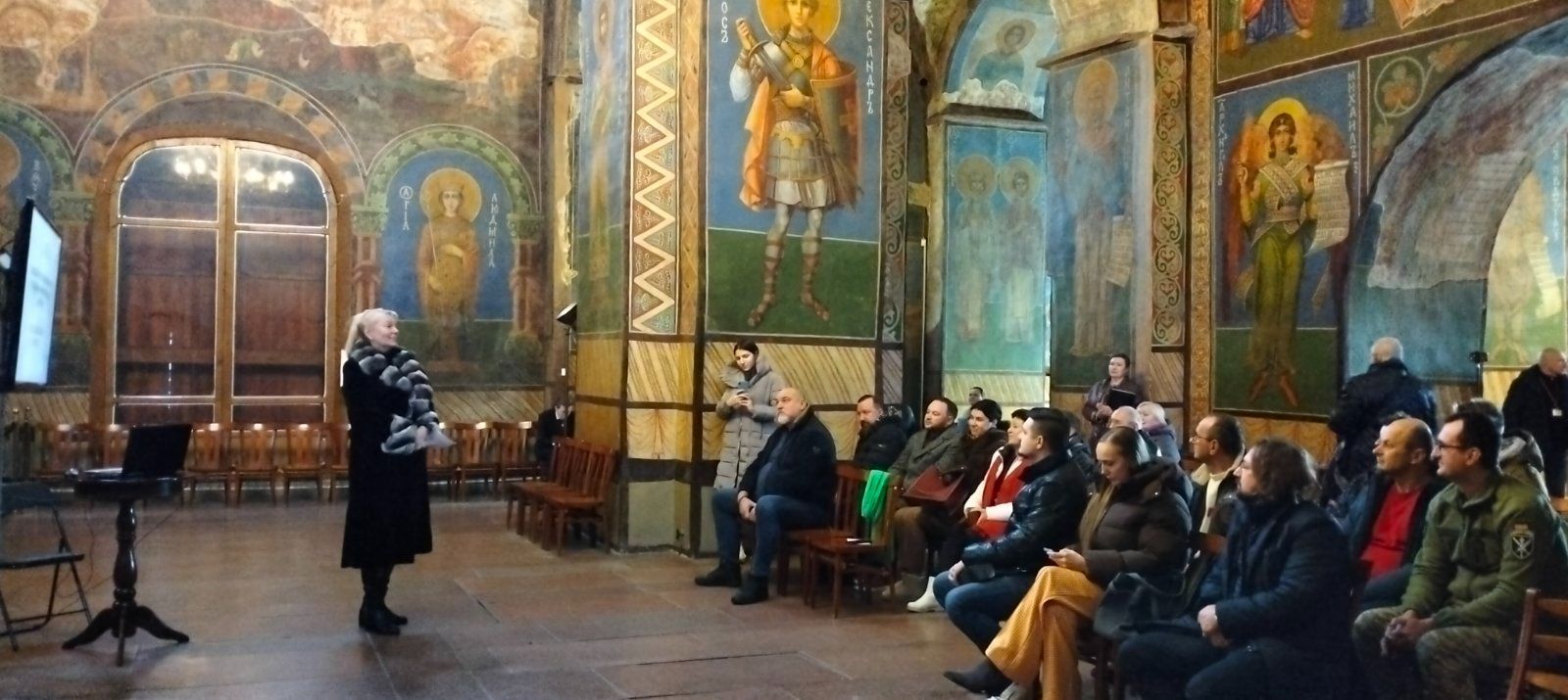 На фасаді Кирилівської церкви відтворять дві втрачені старовинні ікони - фото 125970