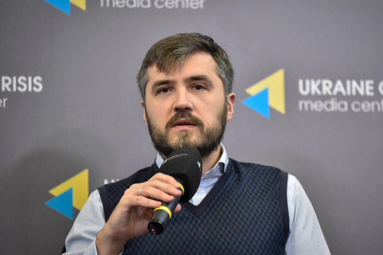 Discussion on the situation in the religious sphere in Ukraine amid the full-scale war held at the Ukrainian Crisis Media Center - фото 128468
