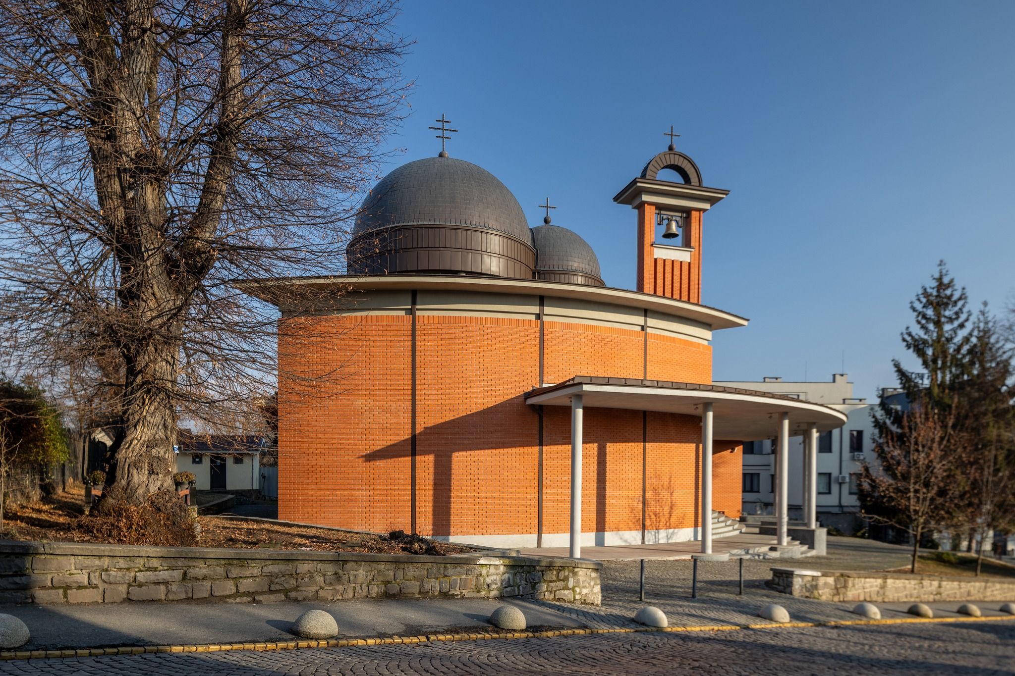 Закарпатські митці оздобили першу модерну церкву в Ужгороді - фото 129179