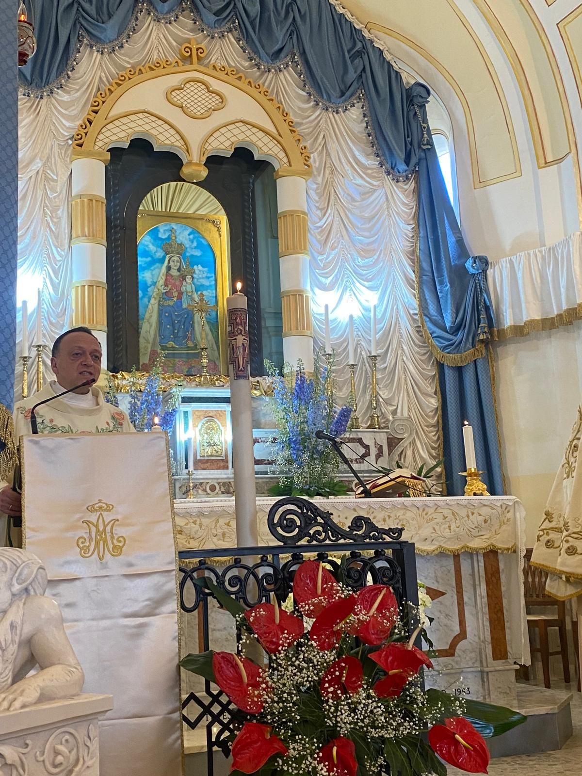 «Ви рятуєте нас»: в Італії ювілейне святкування Мадонни делла Серітелла відбулося на підтримку України - фото 134245