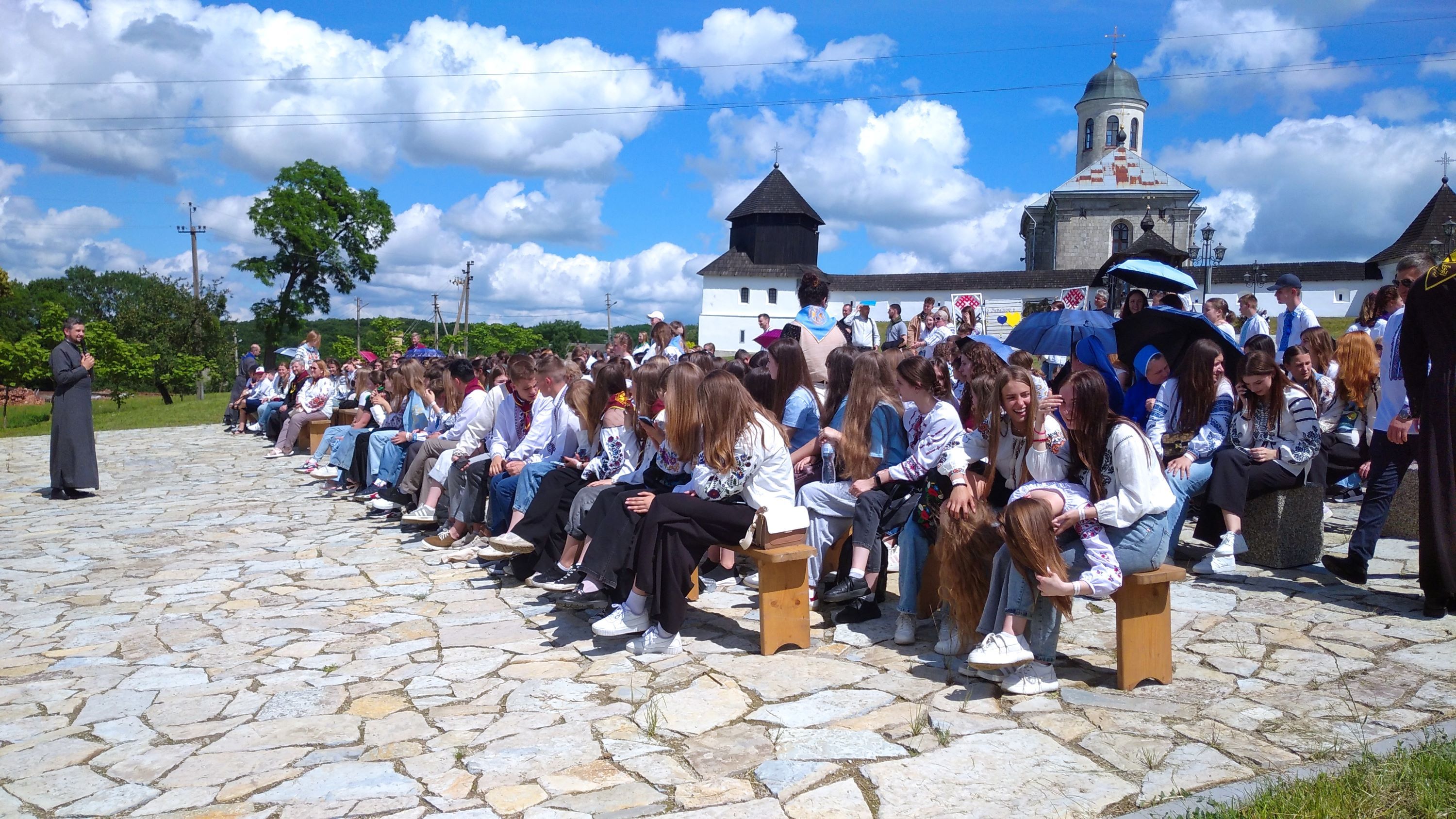 УМХ зібралась на всеукраїнську прощу на Прикарпатті - фото 135812