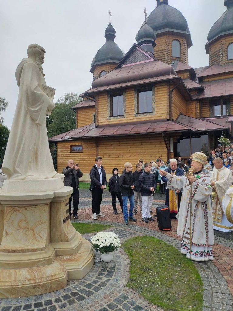 У Шептицькому освятили пам’ятник митрополитові Андрею Шептицькому - фото 141136