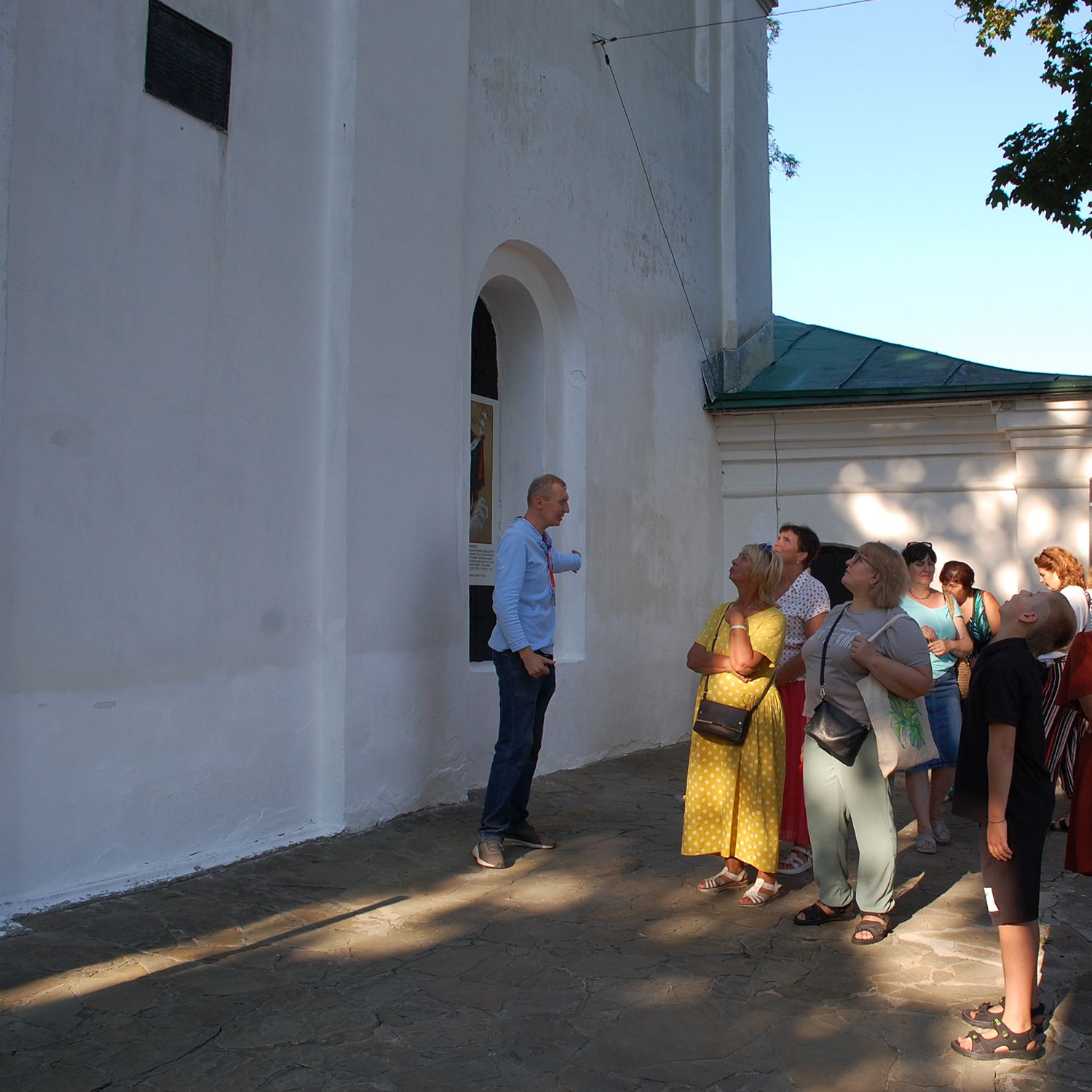 Чернігів: 900-річна церква відчинила двері для екскурсій - фото 143174