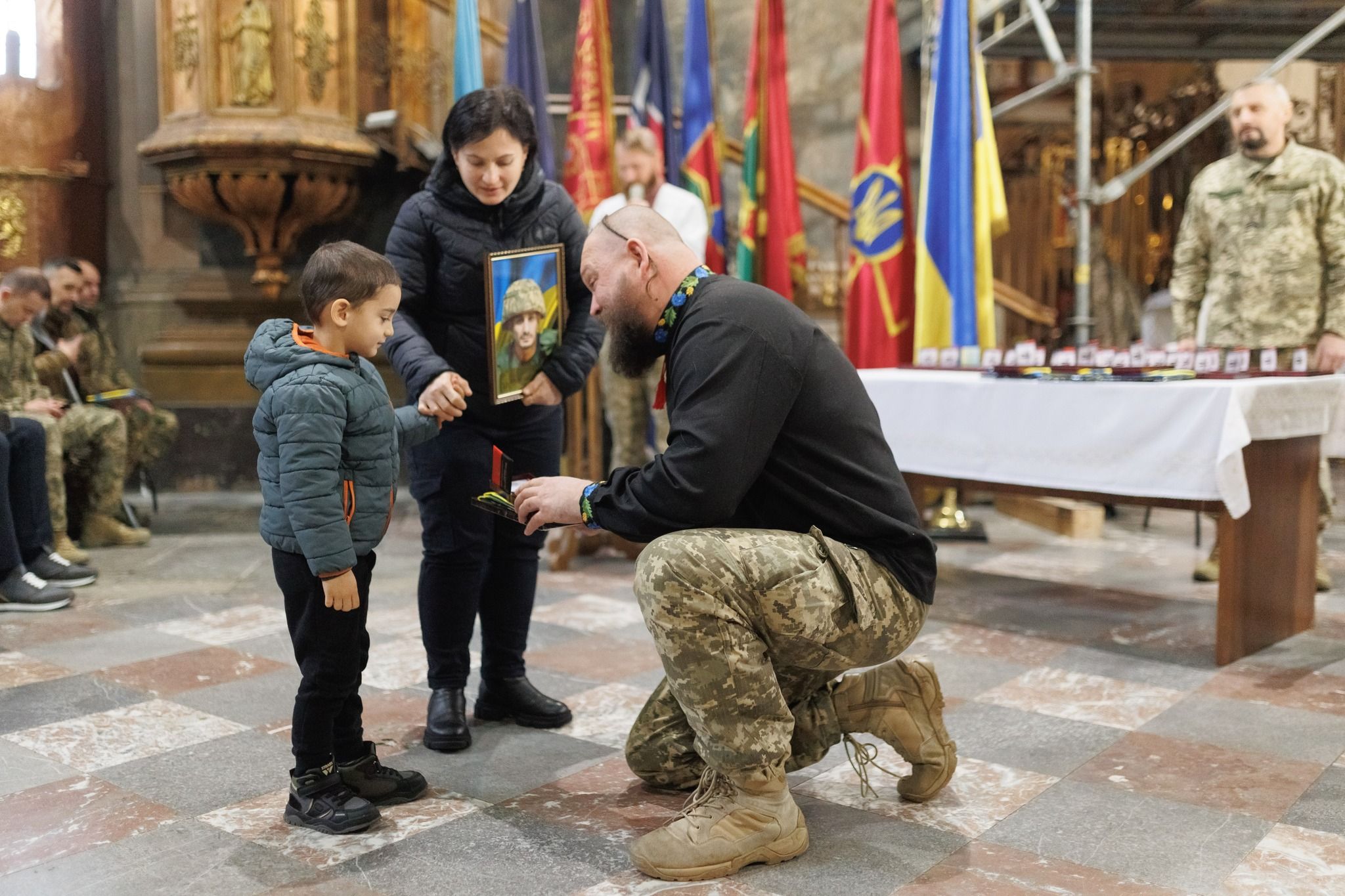 Вручення нагород найближчим родичам загиблих Героїв - фото 144370