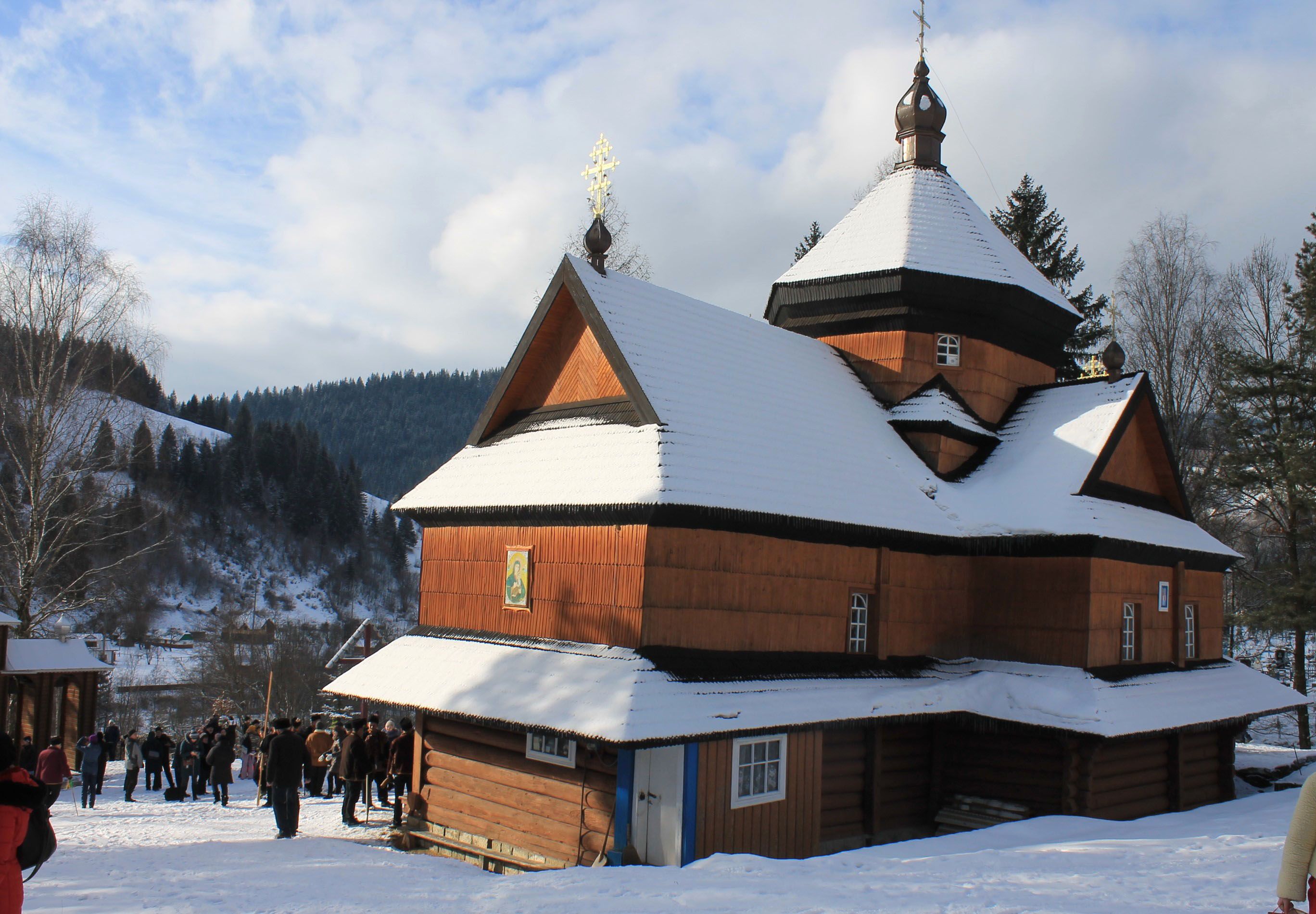 Церква Різдва Пресвятої Богородиці у с. Криворівня. - 144997 Церква Різдва Пресвятої Богородиці у с. Криворівня. - фото 144997