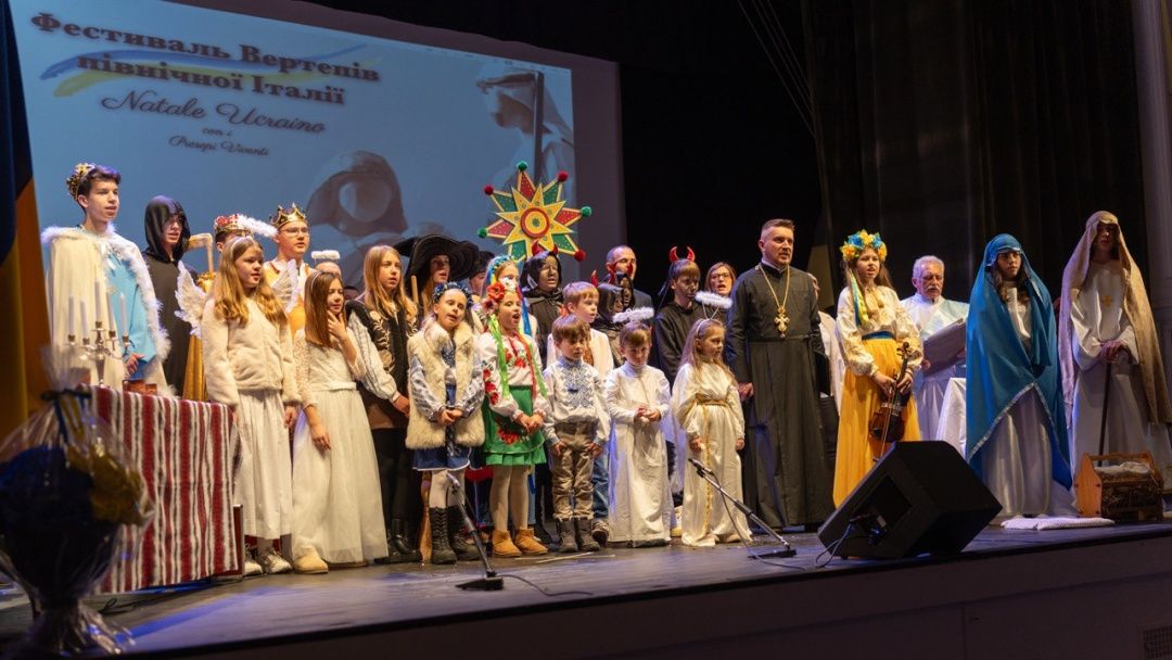 На півночі Італії вперше провели фестиваль українських вертепів - фото 145775