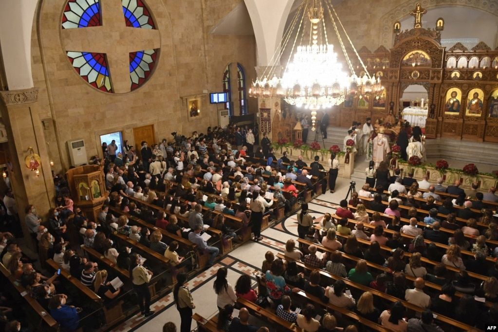 В одному з храмів Антіохійської церкви в Сирії під час Великодньої літургії (фото ілюстраційне) - 145905 В одному з храмів Антіохійської церкви в Сирії під час Великодньої літургії (фото ілюстраційне) - фото 145905