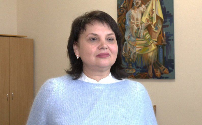 Олена Боднар - начальниця управління культури Чернівецької ОВА.  - фото 147123
