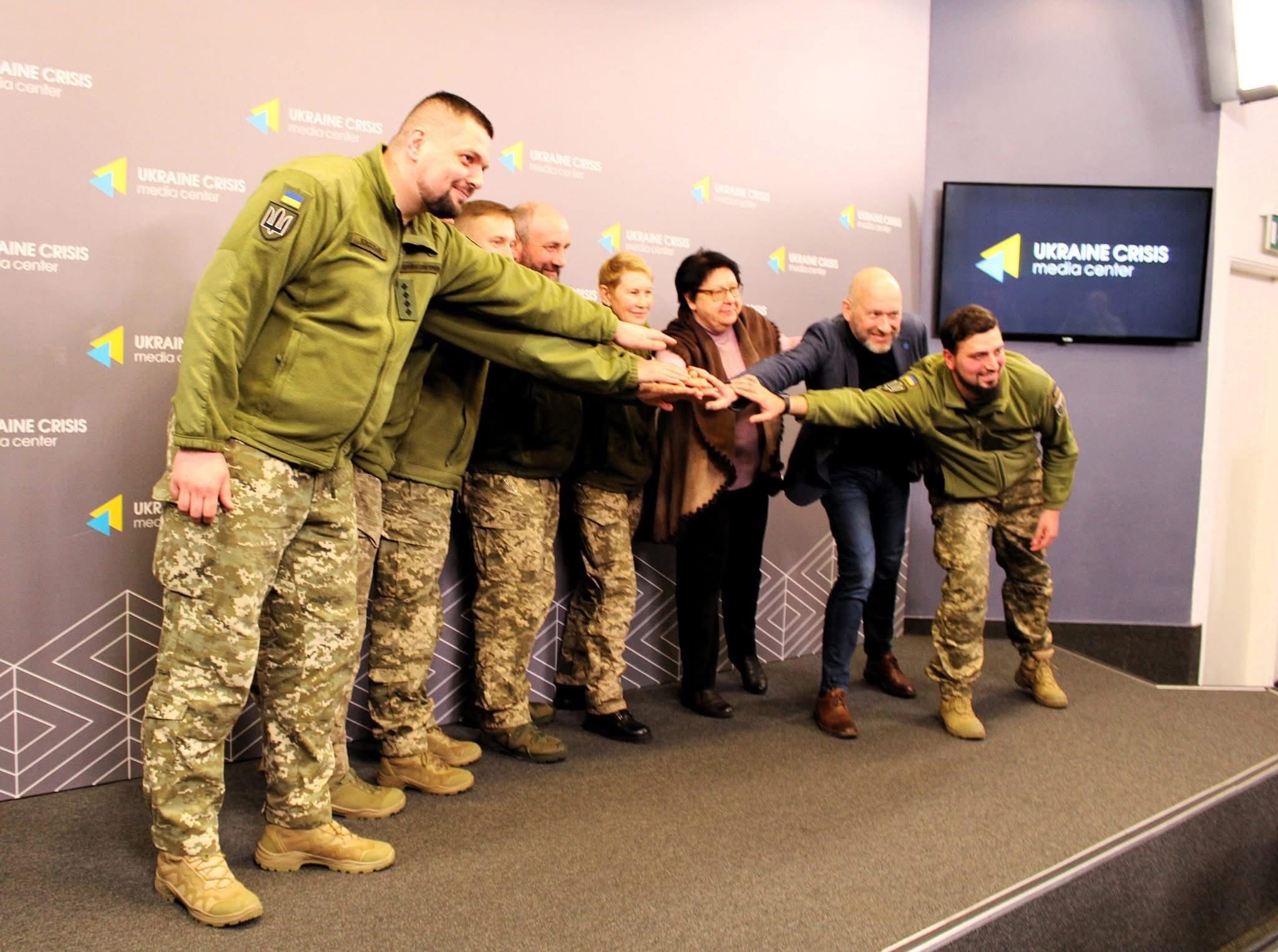 Захисники захисників - фото 147370