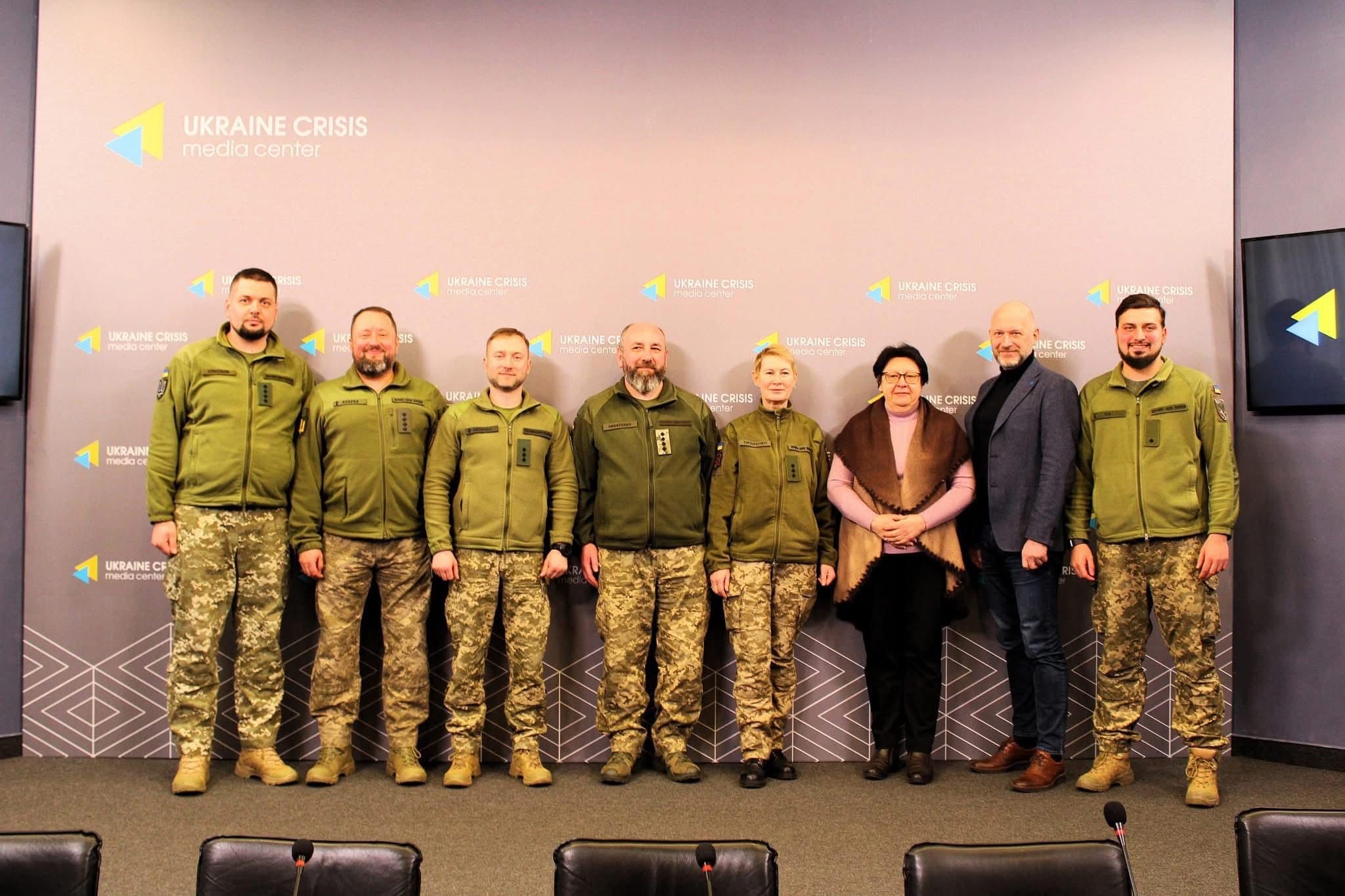 Захисники захисників - фото 147372