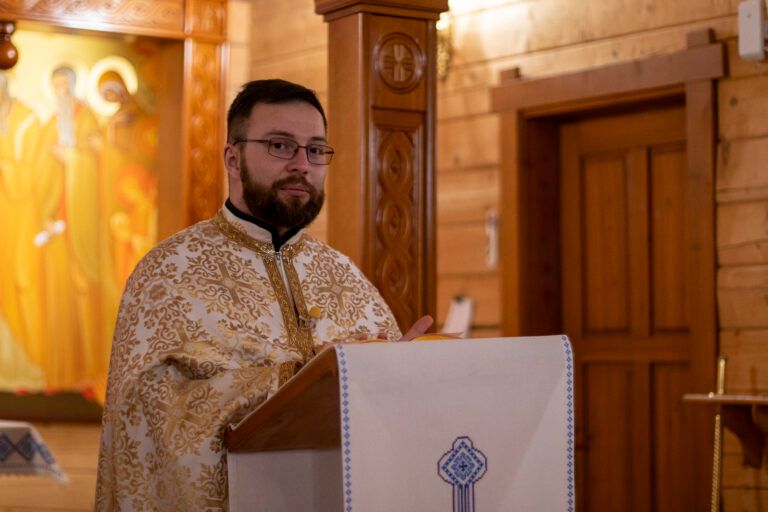 Лейтмотиви військового капелана. Історія отця Романа Ментуха - 148116 Лейтмотиви військового капелана. Історія отця Романа Ментуха - фото 148116