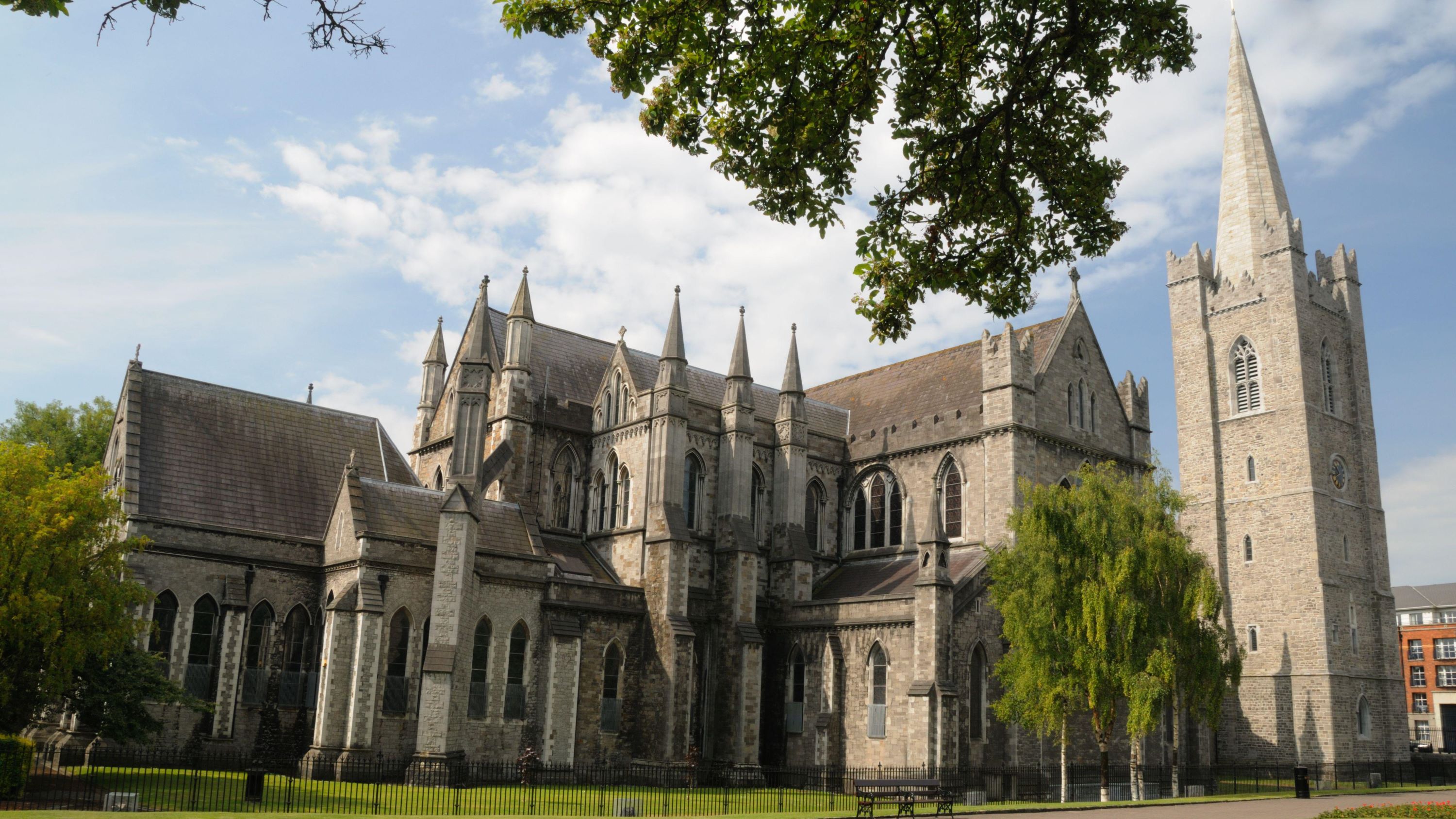 Церковний календар, 17 березня. Святий Патрик, просвітитель Ірландії, ботанік-богослов - фото 148802