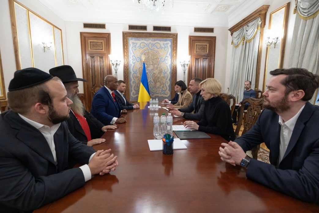 Єрмак провів зустріч з американським євангельським пастором Бернсом - 149625 Єрмак провів зустріч з американським євангельським пастором Бернсом - фото 149625